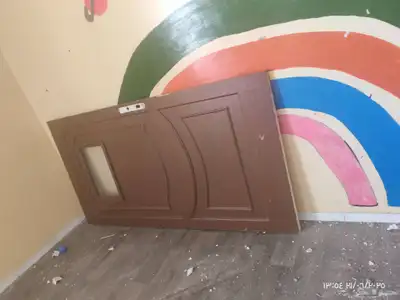 ثمانيه ابواب خشب زان مستعمله 9