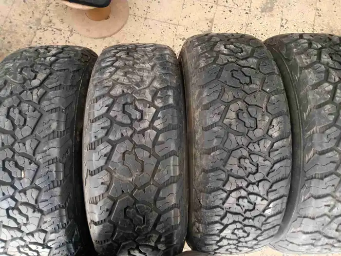 كفرات نص حجري برائد جيب مقاس 265 70 17 8