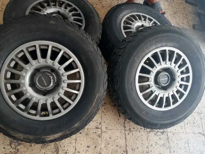 كفرات نص حجري برائد جيب مقاس 265 70 17 4