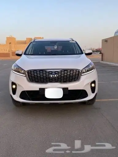 للبيع كيا سيرنتو ديزل 1