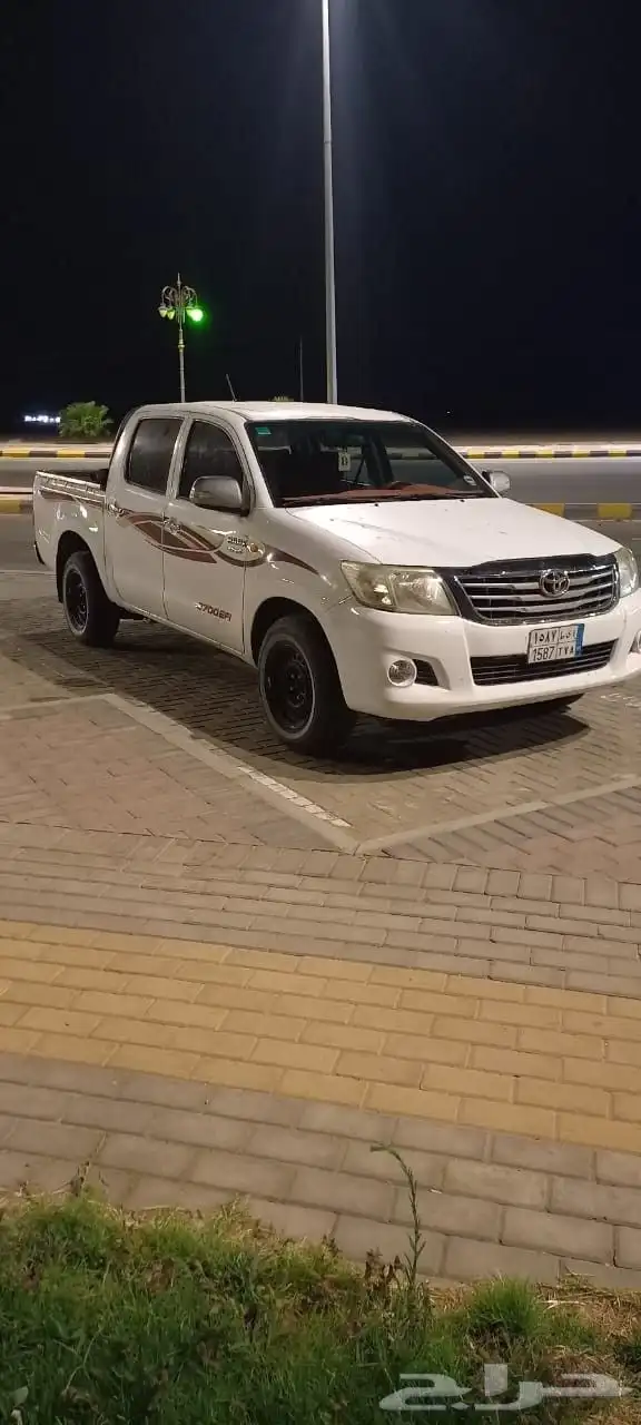 هايلوكس 2015 للبدل بجيب ربع 2009 2