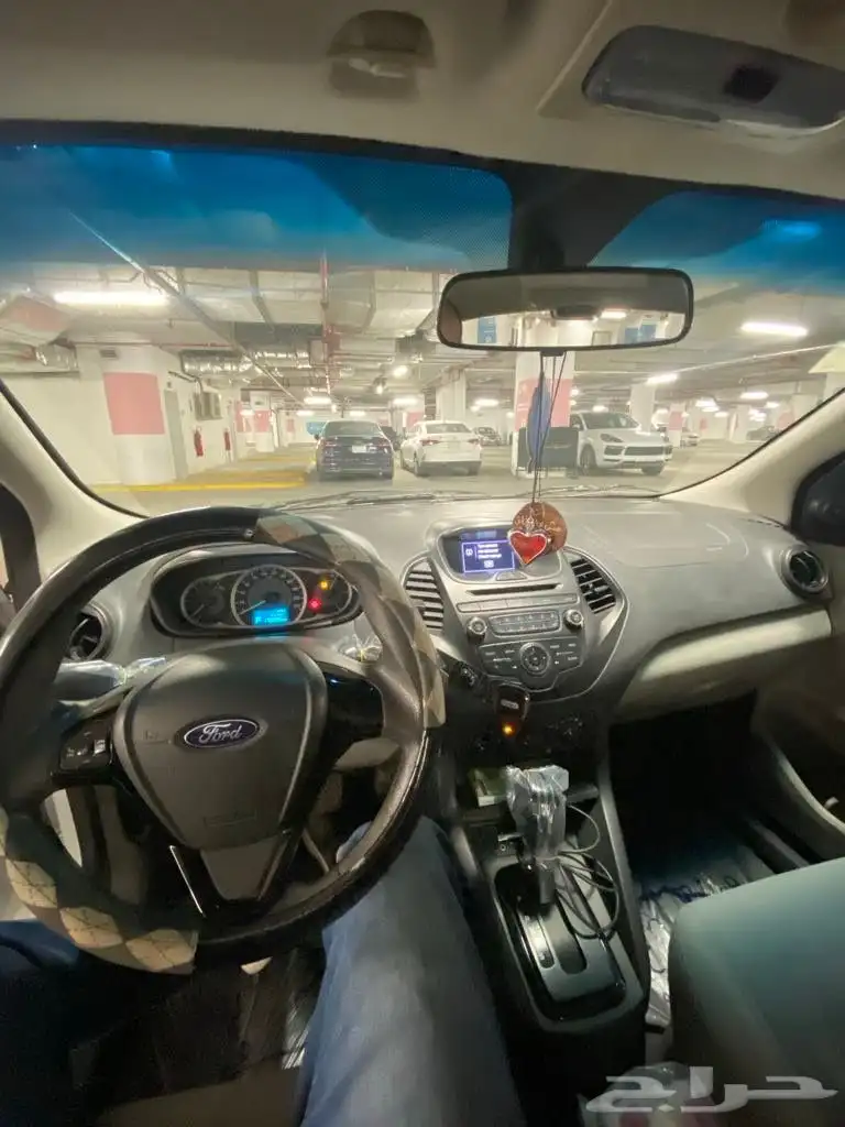 Ford Figo 2017 4