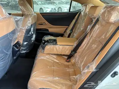 لكزس ES350 فئةcc بانوراما 2025 بريمي 5