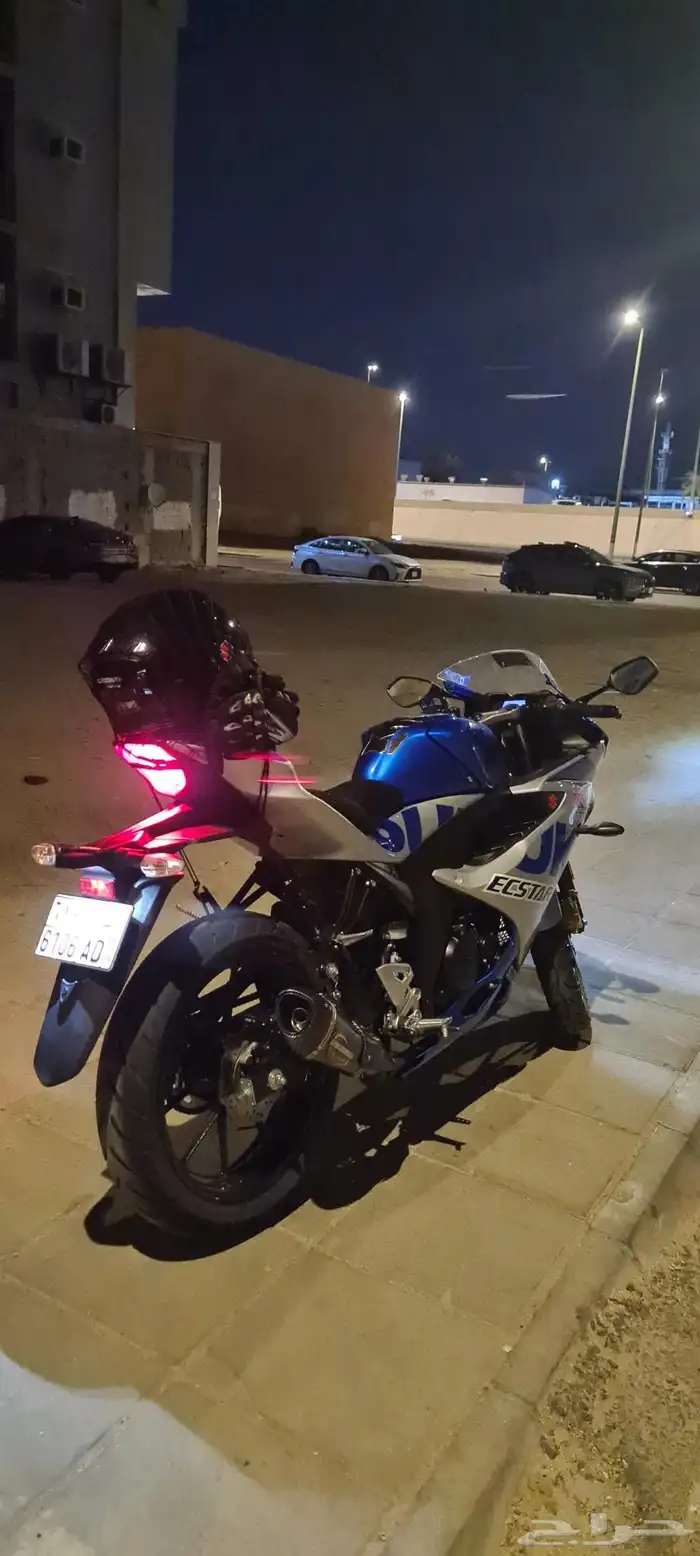 سوزوكي 2021 12