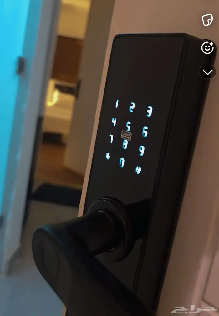 قفل باب ذكي 1