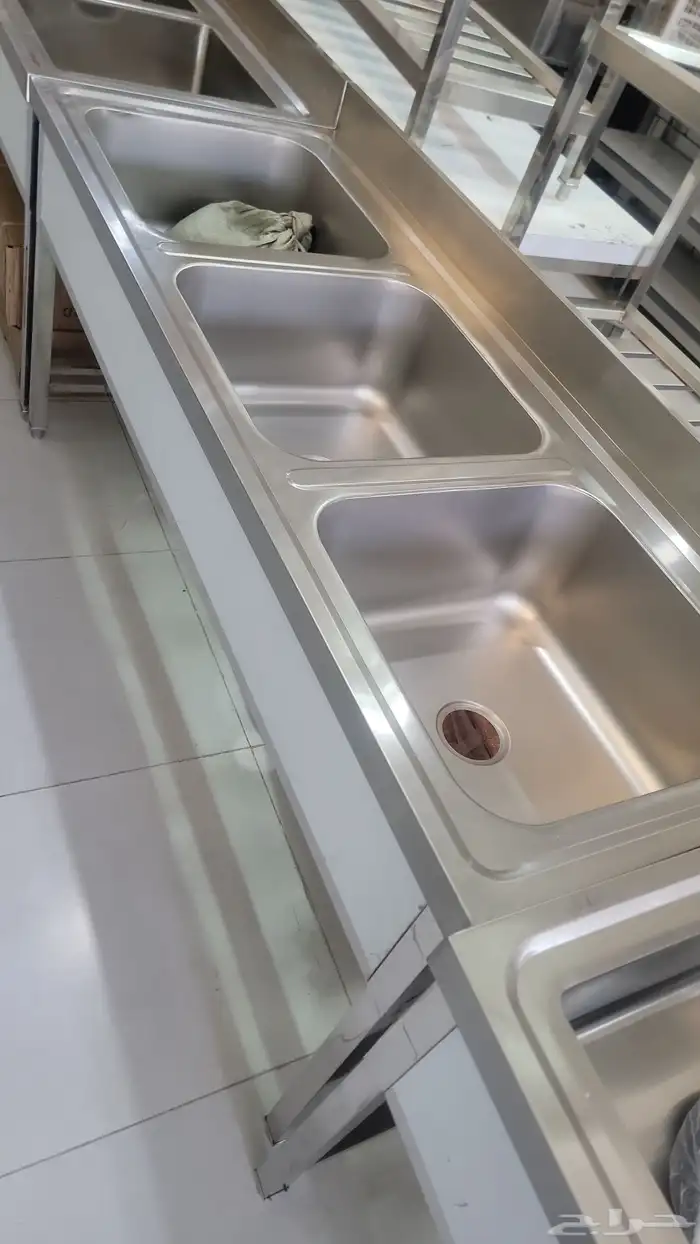 استيل بجميع انواعه طاولات رفوف مغاسل كونترات 3