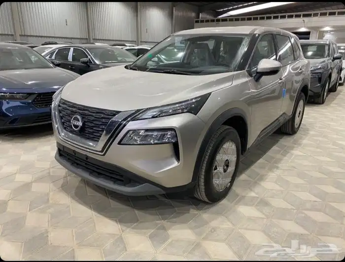 نيسان اكس تريل 7 مقاعد 2025 كاش وقسط بأقل سعر تظليل مجاني 2