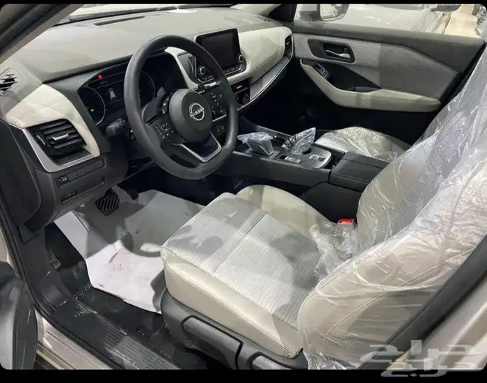 نيسان اكس تريل 7 مقاعد 2025 كاش وقسط بأقل سعر تظليل مجاني 4