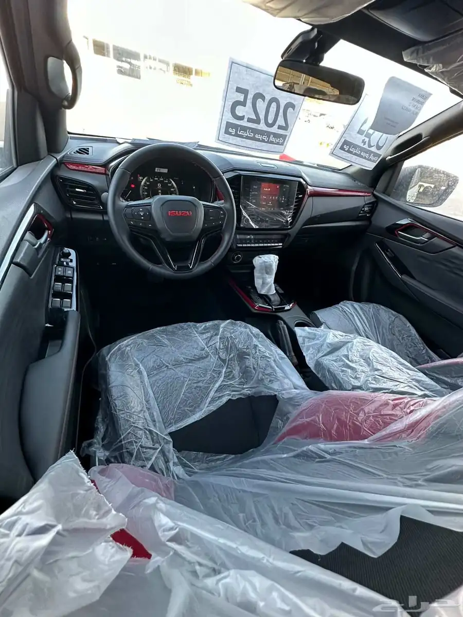 ايسوزو ديماكس GT فل كامل ديزل قير اتوماتيك 2025 4