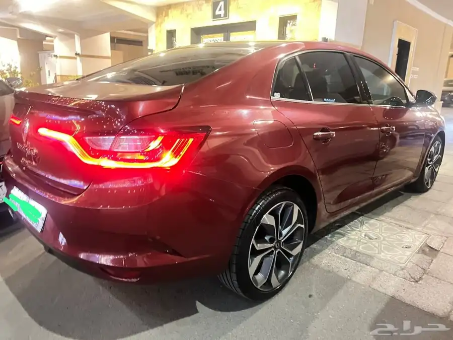 رينو ميجان 2018 13