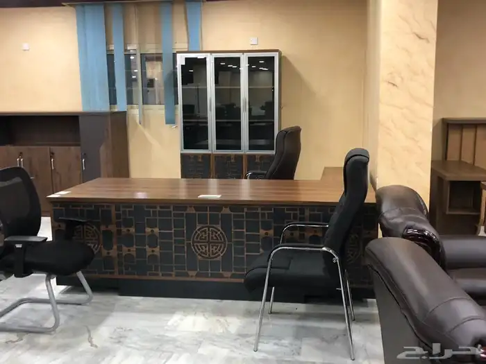 جديد اثاث طقم مكاتب كامل مودرن وكنب مكتبي متوفر (وموجود الت 17