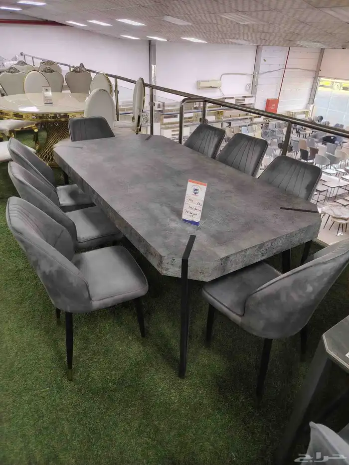 8 chair with table 0