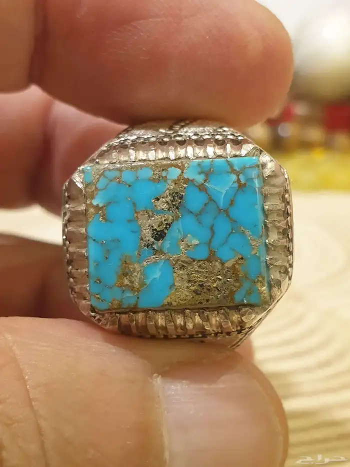 خاتم فيروز نيشابوري بعروق ذهبيه 9