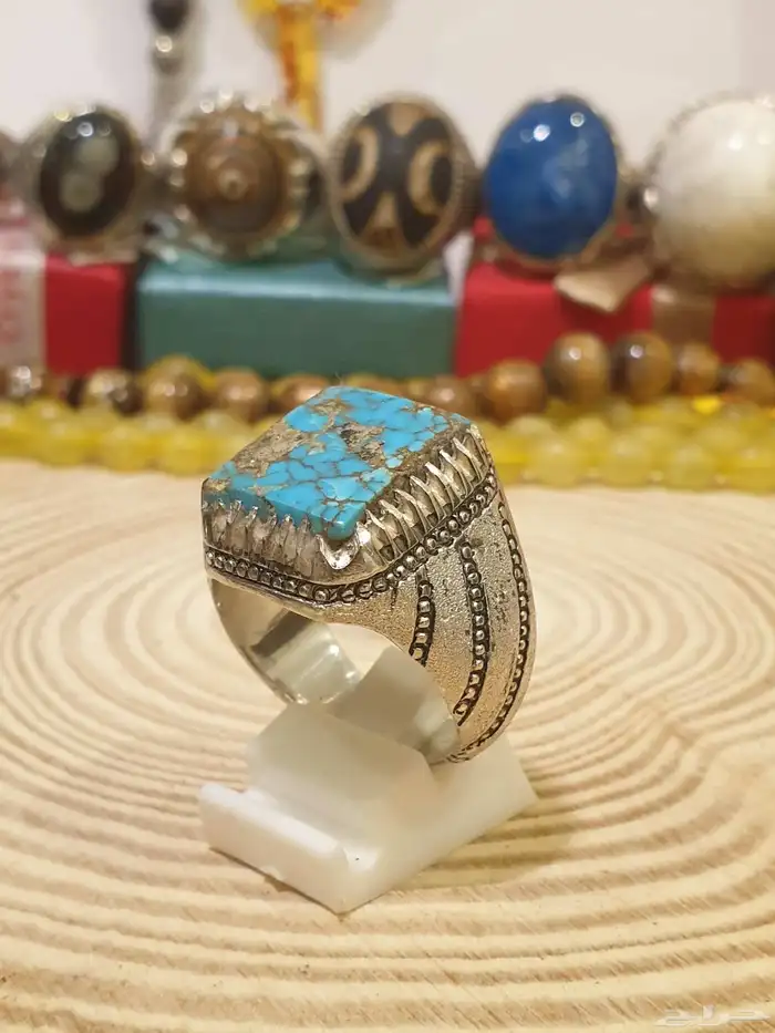 خاتم فيروز نيشابوري بعروق ذهبيه 2