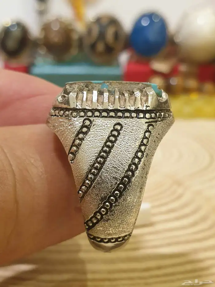 خاتم فيروز نيشابوري بعروق ذهبيه 8