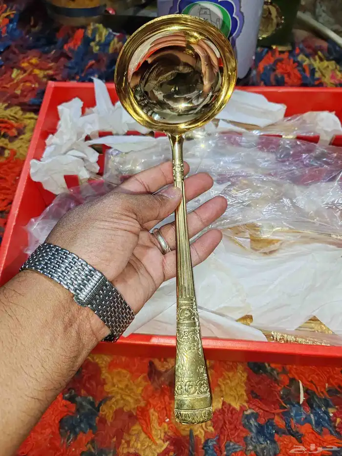 نوادر أطقم مكة والمدينة.. وسكاكين مخزنة بكرتونها الأصلي 8