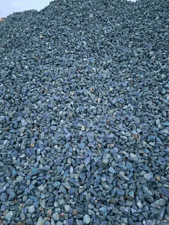 بحص ابيض ورمل ابيض واحمر وبطحا وصبيز واسفلت 7