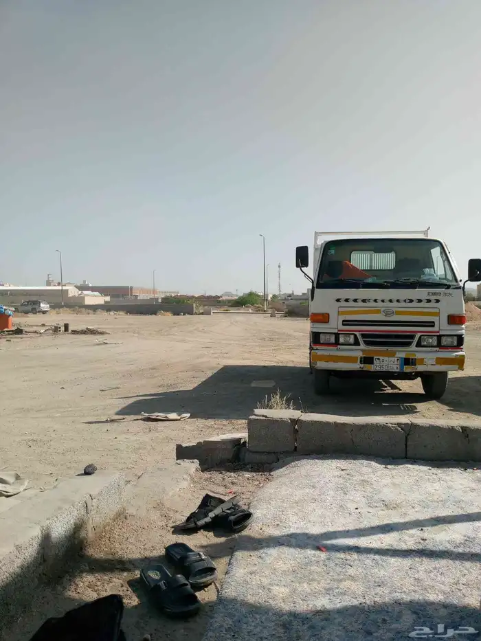 قلاب لتوريد مواد البناء بطحه واسمنت وبلوك 0