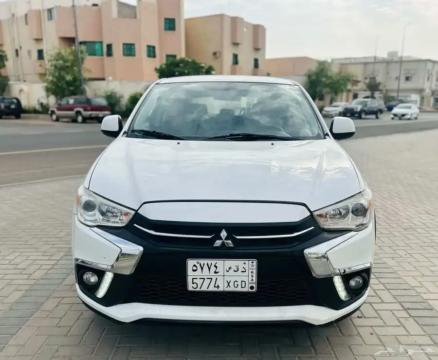 للبيع مستبيشي ASX 9