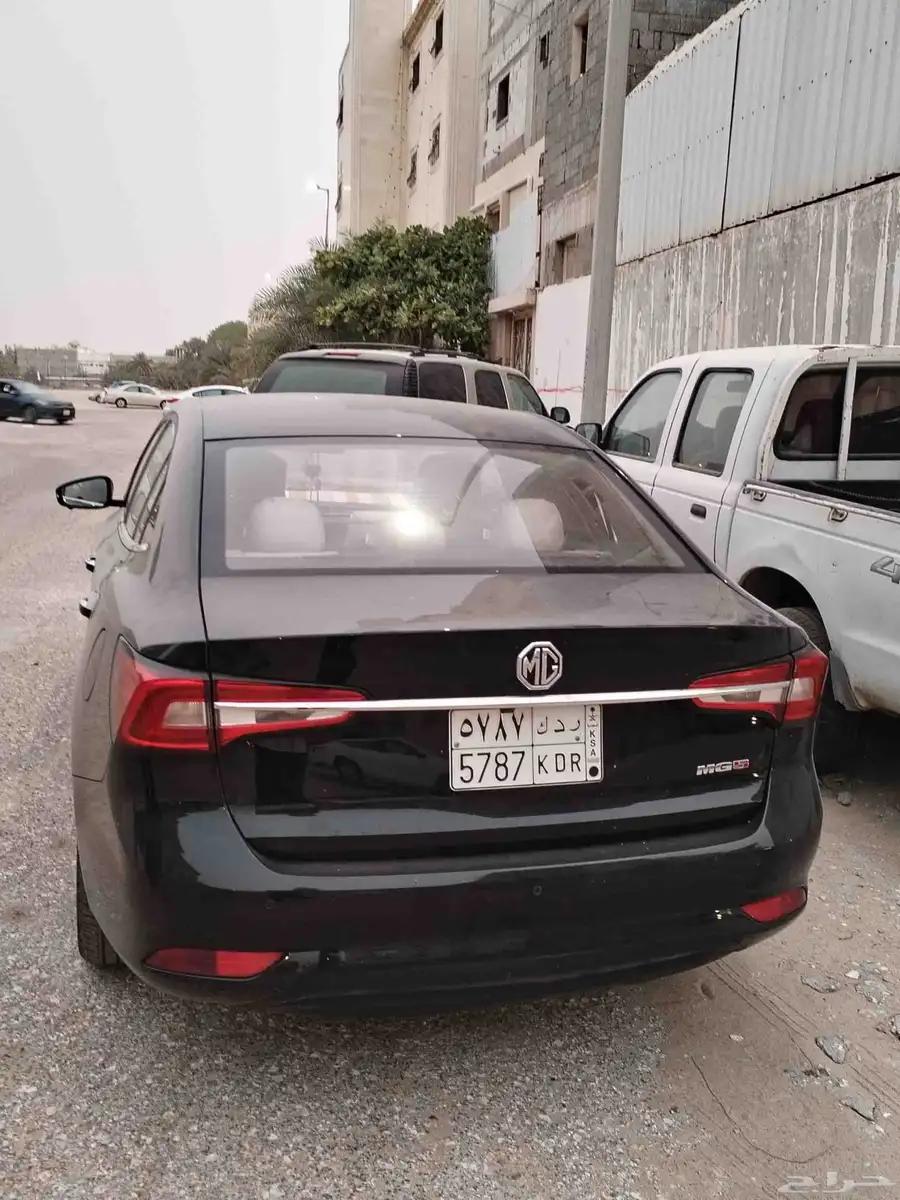 للبيع MG5 فل كامل ممشى 82الف السعر 30الف 2