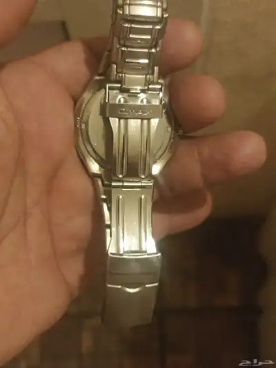 ساعه اومكس كوارتز 1