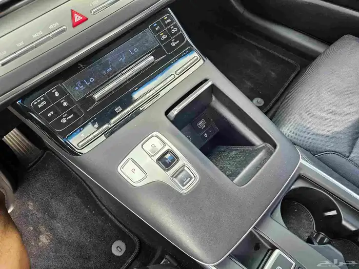 هيونداي ازيرا جرانديور 2020 بنزين وارد كوريا 15