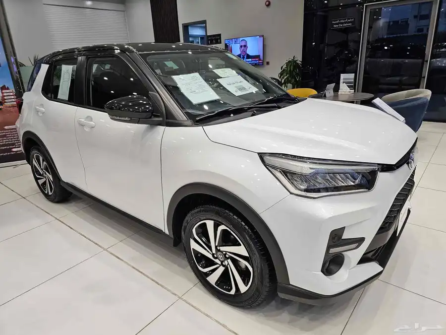 TOYOTA RAIZE 1