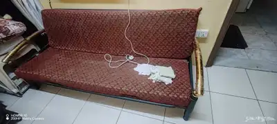 كنب وطاولة طعام وبوفيه 4
