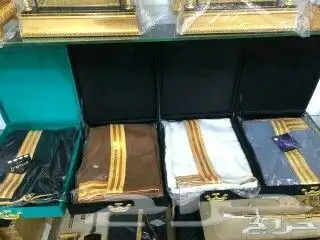 هدايا دروع سيوف بشوت فخمة 35