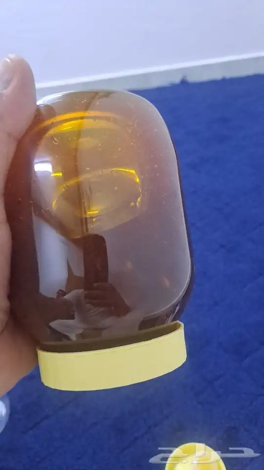 عسل سدر يمني درجه اولى علي الفحص واذا طلع مغشوش فلوسك مرجوعه 0