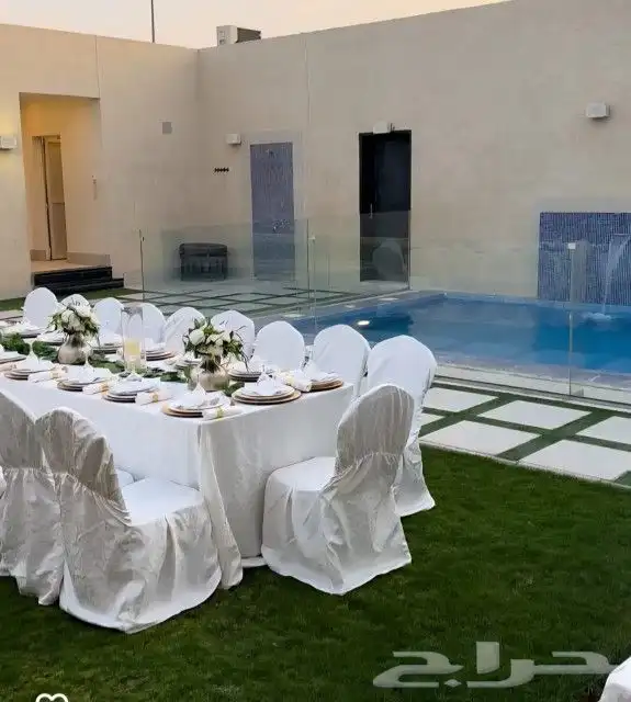 تاجير طاولات وكراسي وسماعات وقهوجين وصبابين وقهوجين وصبابين 1