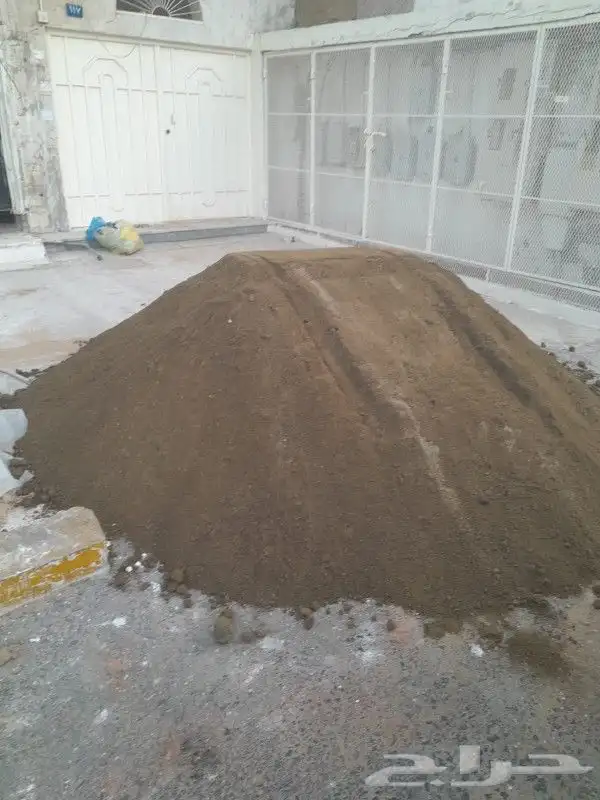 دينا قلاب بطحاء اسمنت بلك اسود 4