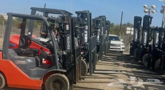 إيجار كرينات ومان لفت وسيزر لفت وبومتراك وبوبكات JCB 10