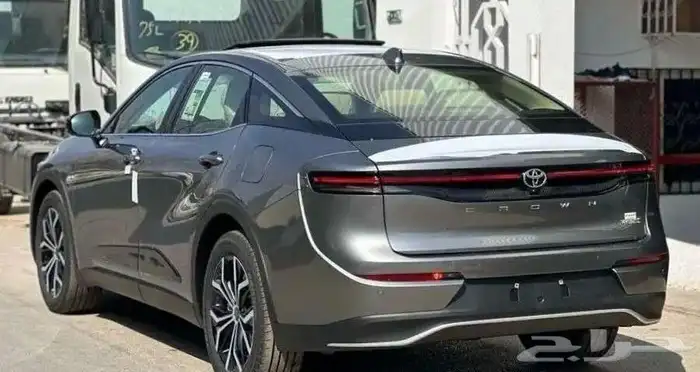 تويوتا كراون 2.5 بريميوم هايبرد 2026 كاش وتقسيط 4