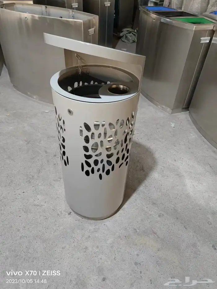 سلات زبالة مهملات حاويات نظافة قمامة داخلي وخارجي 1