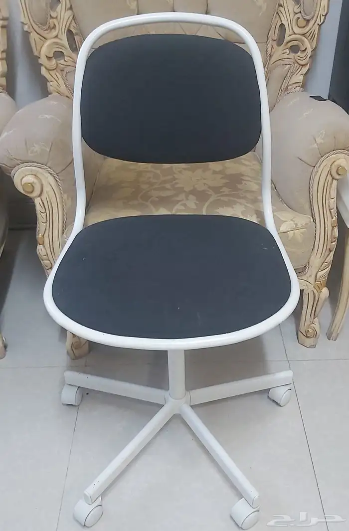 كرسي دوار من إيكيا 4