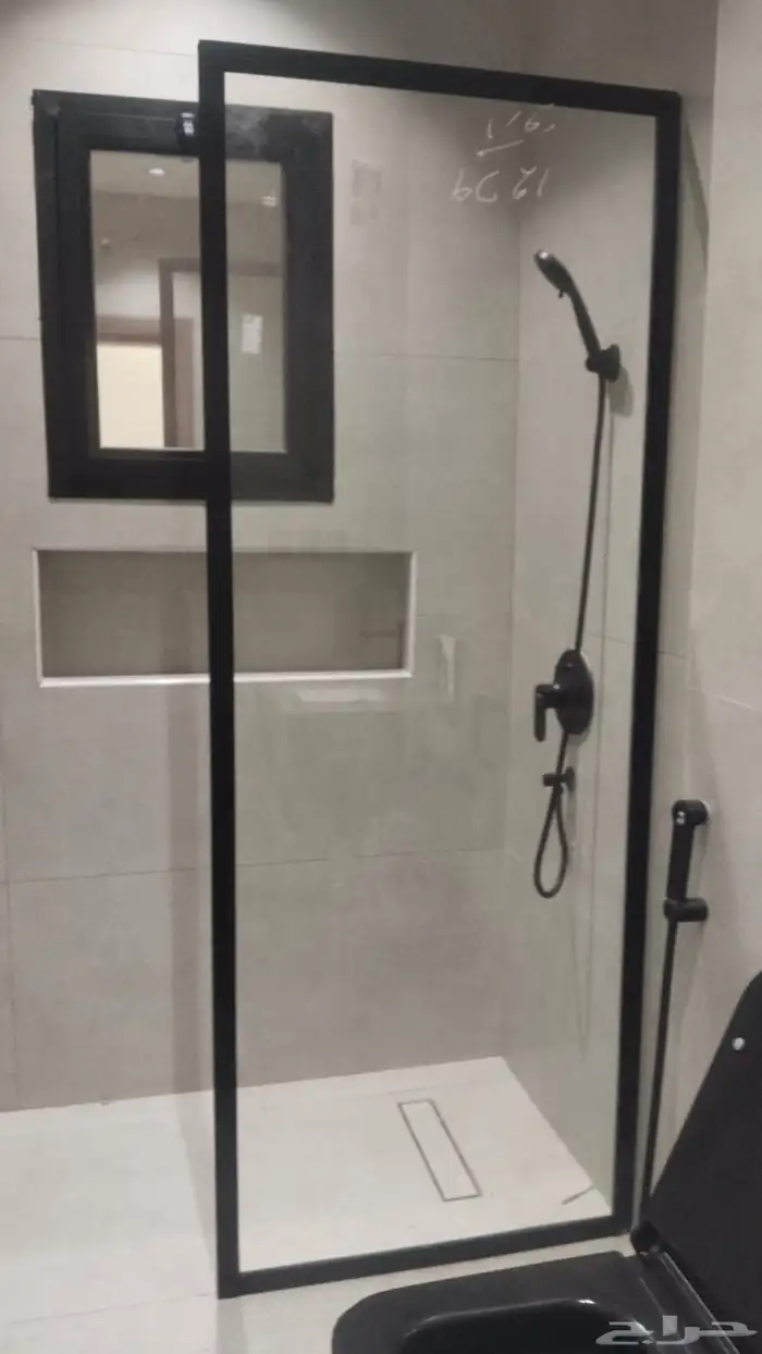 حمام شاور زجاج ابواب دربزان م تب زجاج ابواب دربزان 4