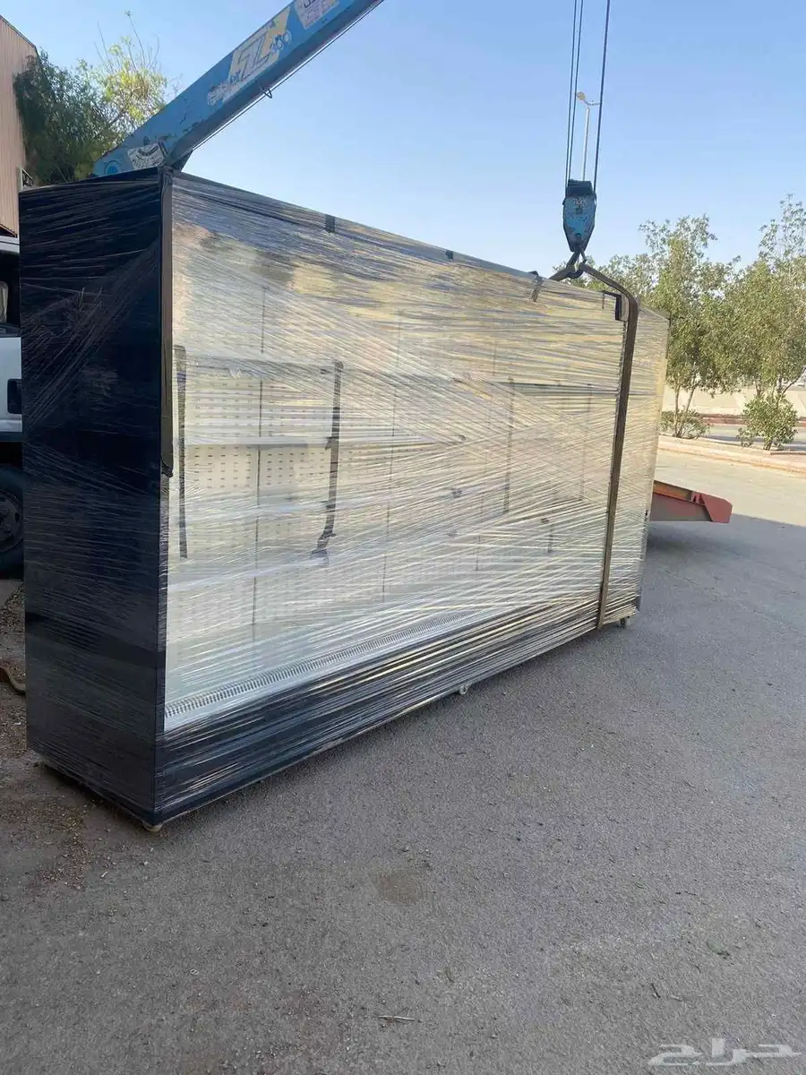 ثلاجة عرض جديده بدون كمبريسر اربعة متر 0