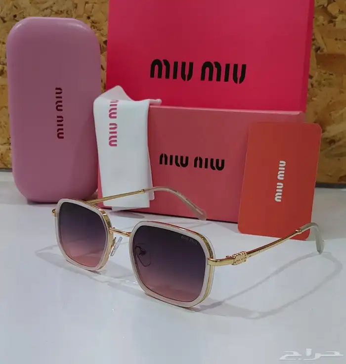 نظارات ميو ميو مع ملحقاتها 9