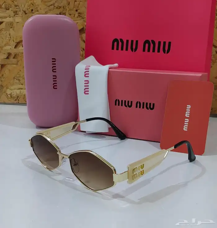 نظارات ميو ميو مع ملحقاتها 0