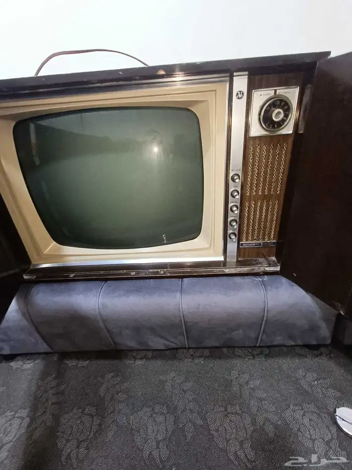 تلفزيون JVC قديم (تراثي) موديل Nivyco-Vision - تحفة فنية لعش 2