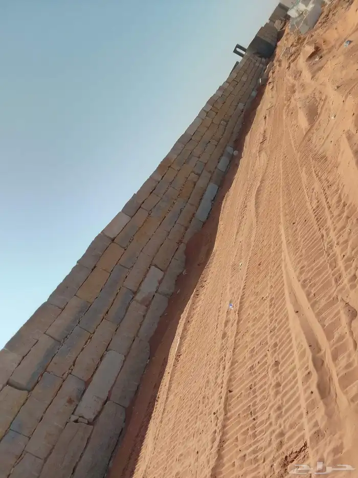 نقوم بتنفيذ جلسات العريش وتركيب الحجر الطبيعي شكل جبلي 6