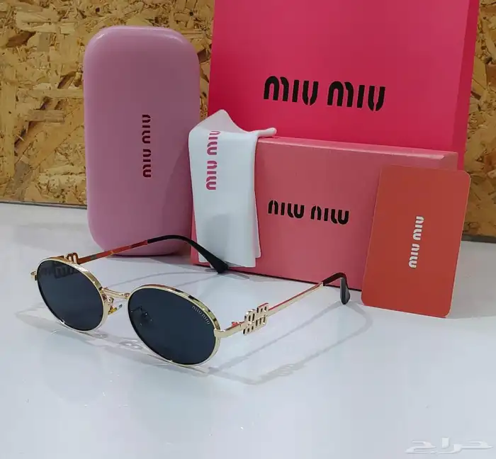 نظارات ميو ميو مع ملحقاتها 7