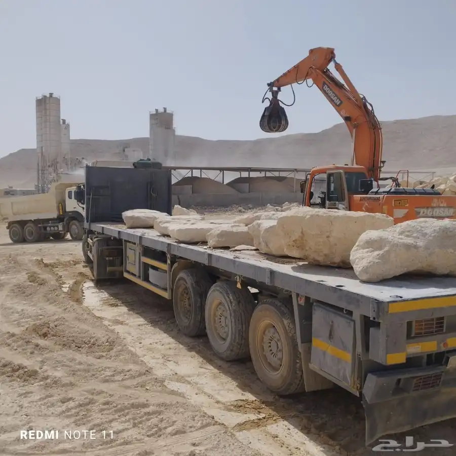 كماشة بوكلين كفرات جنزير تحميل سكراب حجره للايجار 1