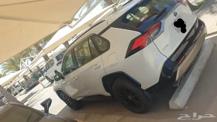 تويوتا راف 4 موديل 2023 هابيرد نص فل 2