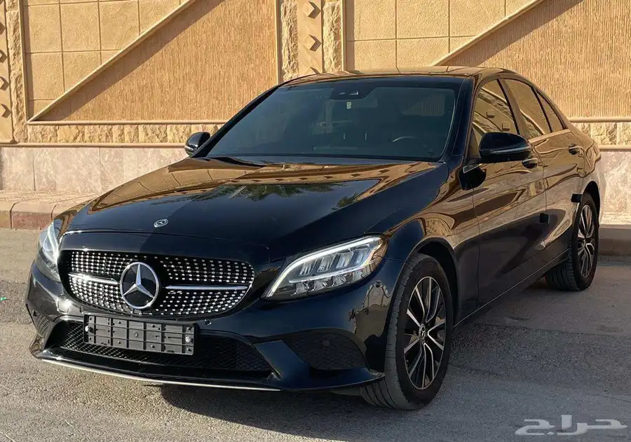 مرسيدس C200 2020 4