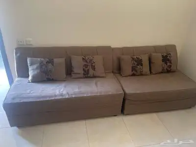كنب بحاله ممتازة للبيع 3