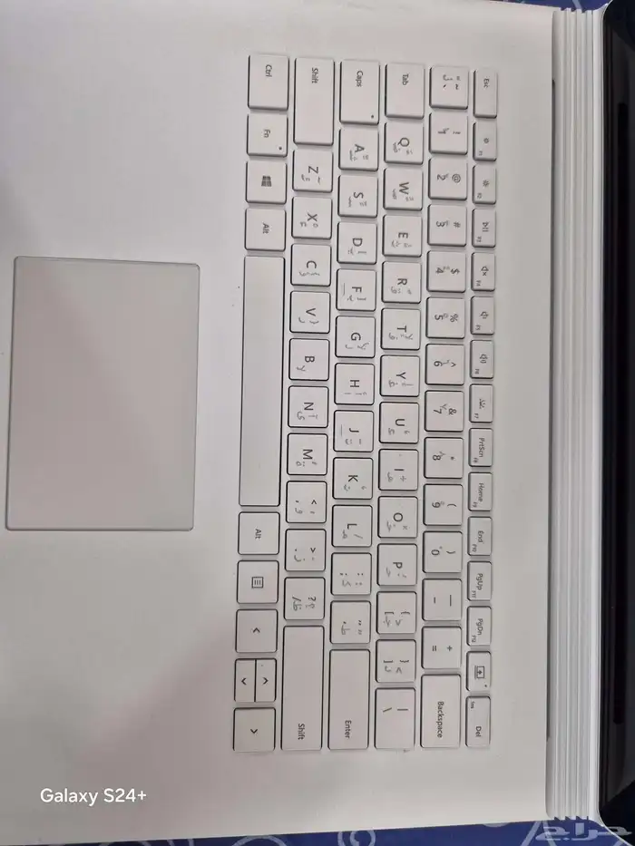 Microsoft Surface Book 3 (14 ) Core i7  10th Gen 31 512 4