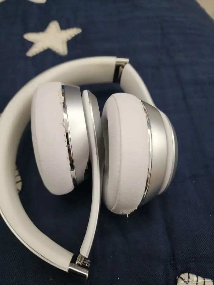 سماعة beats solo 3 wireless 6
