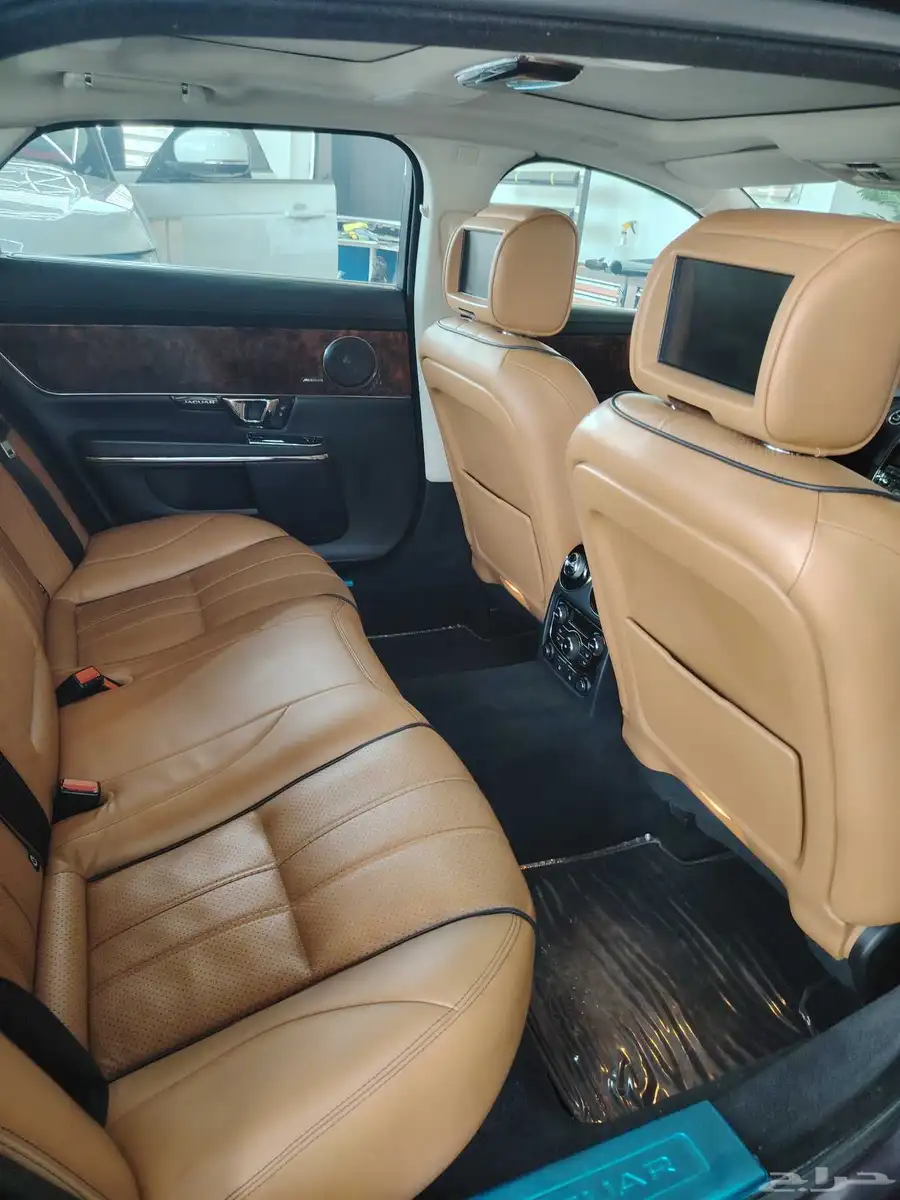جاكور xj 2014 3